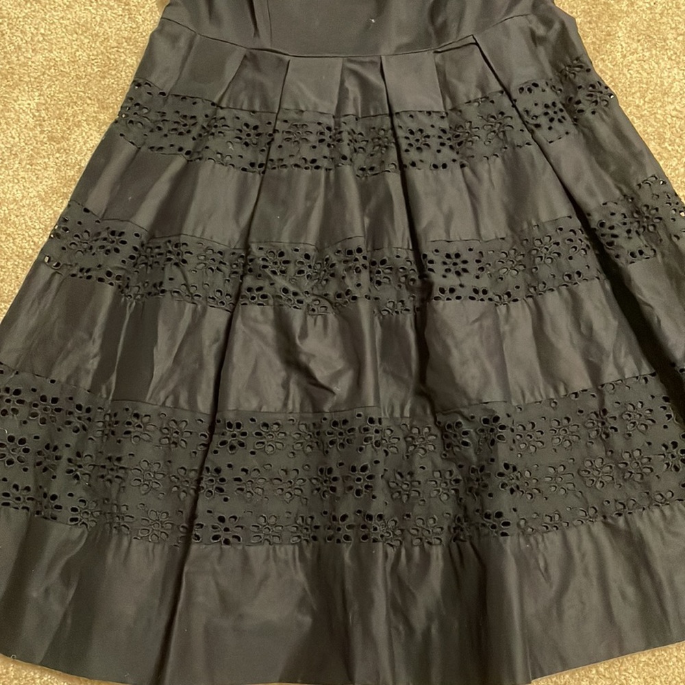 Ann Taylor Little Black Dress. Fitting: Fit & Flare; Size 0 Petite - Picture 3 of 4